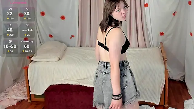 Crazykitta's Live Chat Room