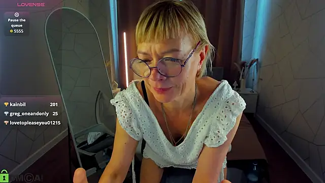 Ann_Annise Chat XXX in diretta