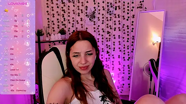 CharliGrace_'s Live XXX Chat