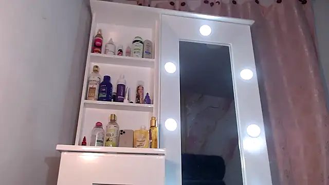 dirtydolltsx 现场XXX聊天