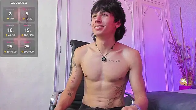 Tyler_durten live XXX chat
