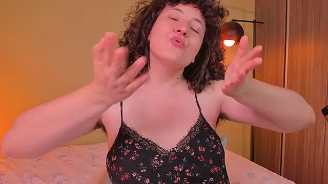 Fluffygarden's Live XXX Chat