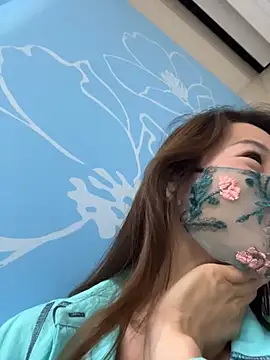 kiss_loo Chat XXX live
