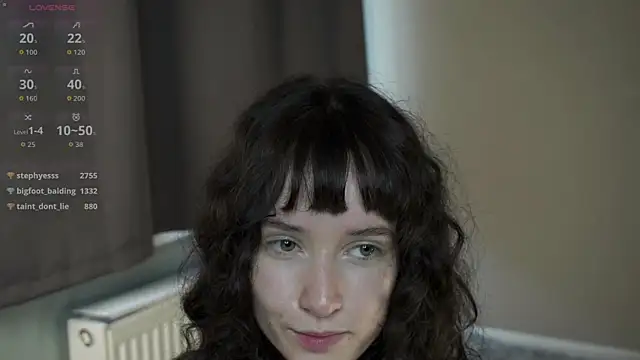 Онлайн чат XXX DellaLeck
