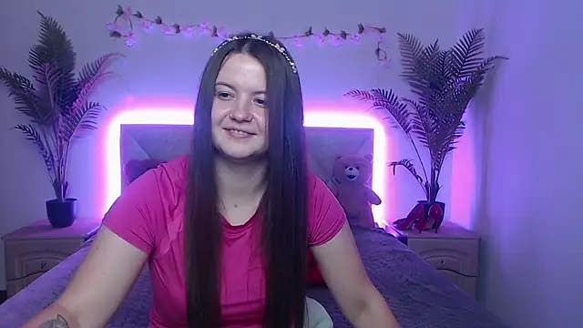 MavkaCute Adlı Modelin Canlı XXX Sohbeti