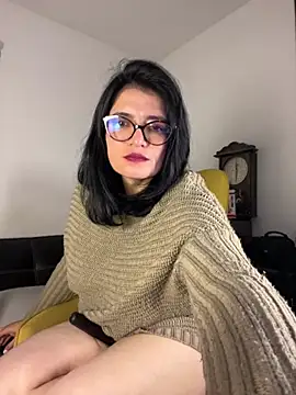 adriana71 Adlı Modelin Canlı XXX Sohbeti