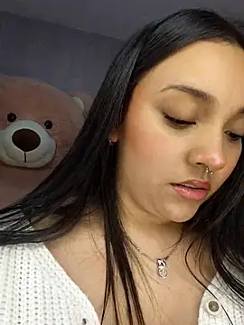 צ'אט XXX בשידור חי של lia_harper_t