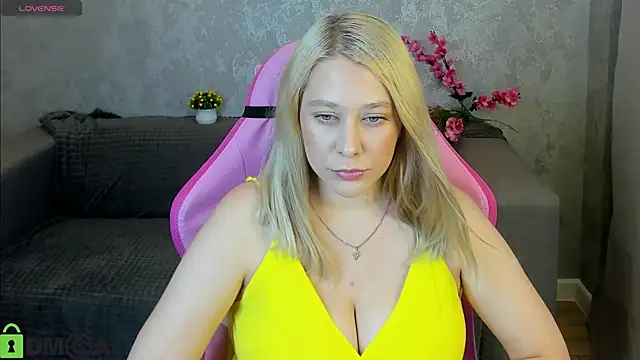 AmeliaxCandy: онлайн-секс-чат