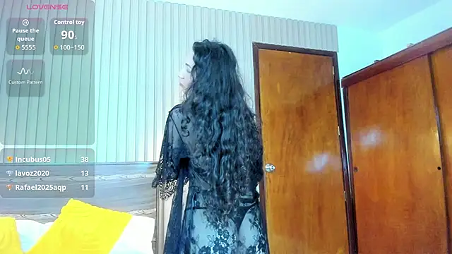 Chat +18 de valeryn__rosse ao vivo