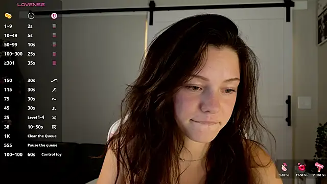 Chatroom XXX en direct de lilbbyily