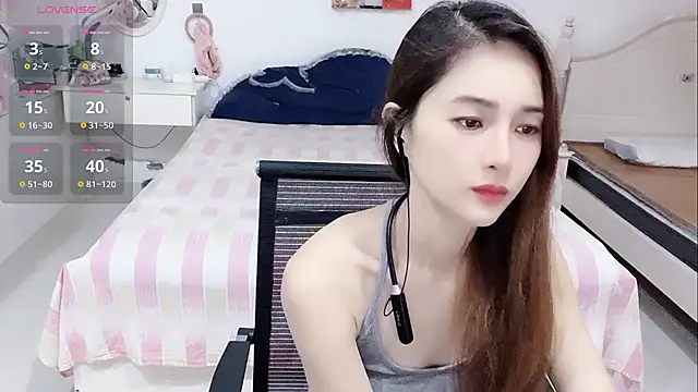 צ'אט XXX בשידור חי של miaomiao-99