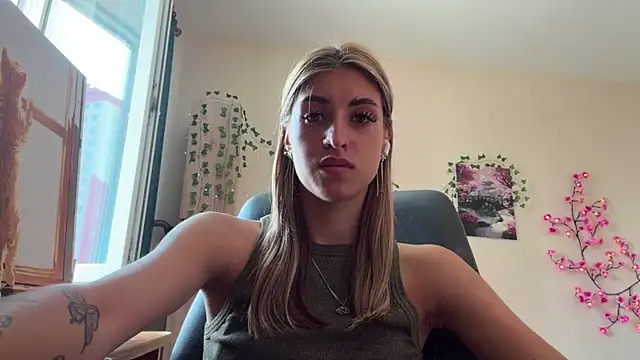 צ'אט XXX בשידור חי של Rossy_S
