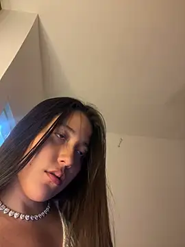 Nhefertary Chat XXX in diretta