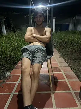 XXX chat uživo modela BritneyLoveX