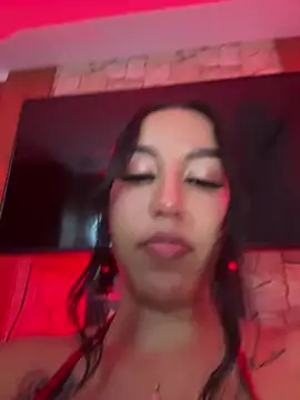 Chatroom XXX en direct de Tamara_Roberts1