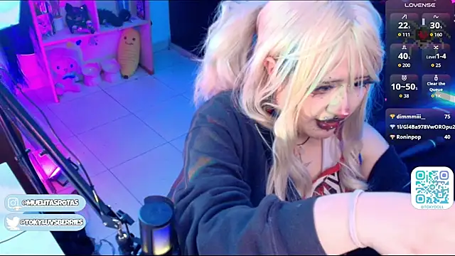 toky_doll's Live XXX Chat