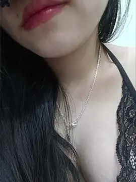 silkyhairs XXX чат на живо
