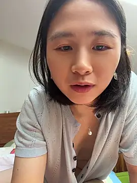 Iridessa- Chat XXX live