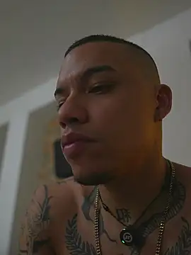 XXX chat uživo modela AlphaMasterXxx