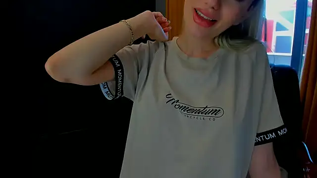 HaleySweet18 live XXX chat