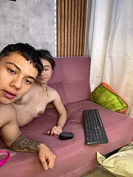 scarlett_Zack's Live Chat Room
