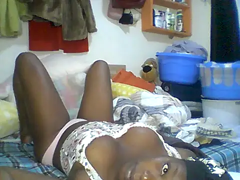 Ladysweetness23 Show in webcam