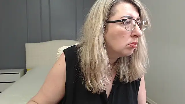 KKMimiKK – Live XXX-chat