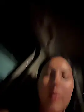 צ'אט XXX בשידור חי של I_AM_SOPHIE_