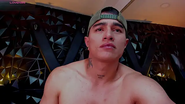 Chat +18 de LiamDeeps ao vivo