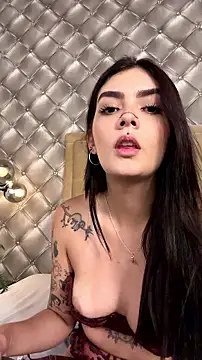 Chat +18 de AliceRitter ao vivo