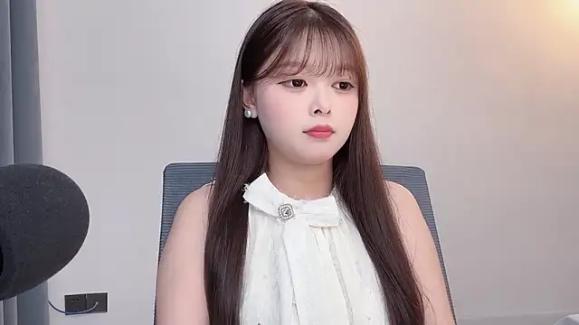 Winnie005 现场XXX聊天