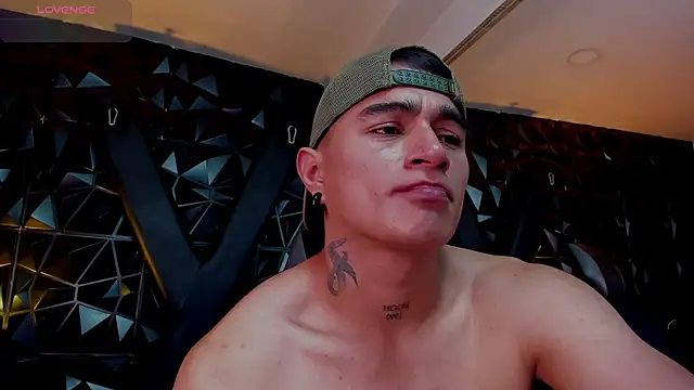 LiamDeeps Live XXX-Chat