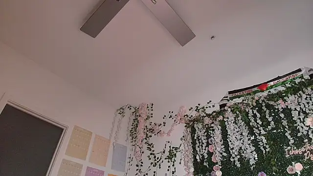 LyraCovee live XXX chat