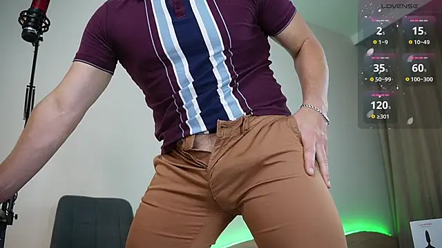 צ'אט XXX בשידור חי של alexandrblatenn