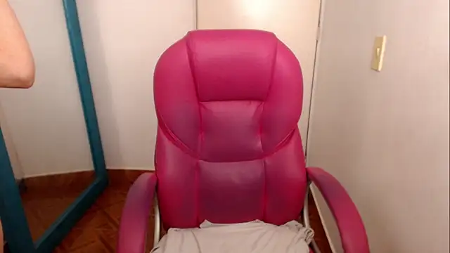 Chat +18 de zoe_jones13 ao vivo