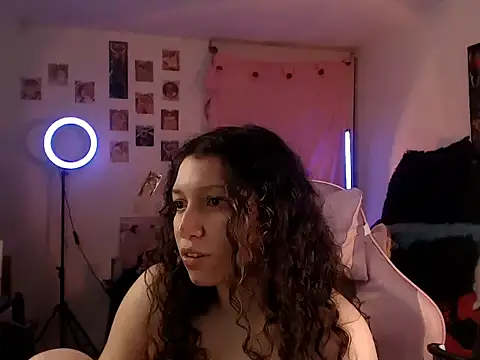 Chat +18 de AllyDonfort ao vivo