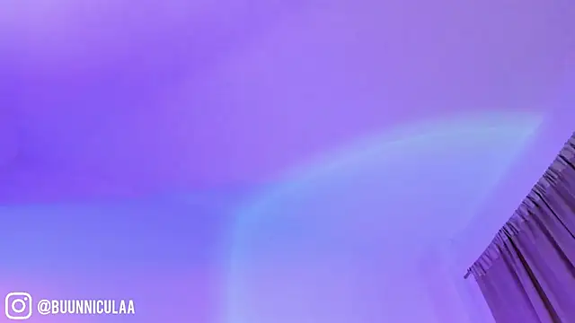 LarissaHell's Live XXX Chat