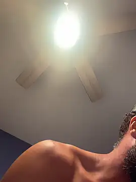 HungStr8Lightskin Live XXX-Chat