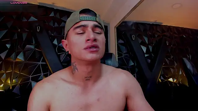LiamDeeps élő XXX-chatje
