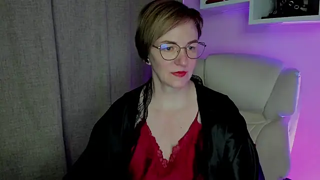 Chat +18 de feliziaDesire ao vivo