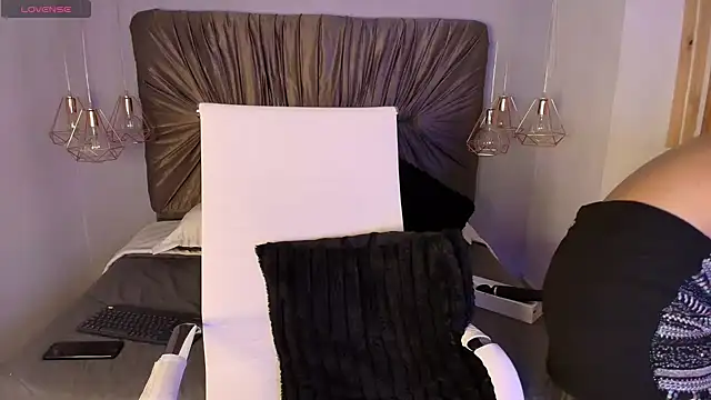 Dakashyten live XXX chat