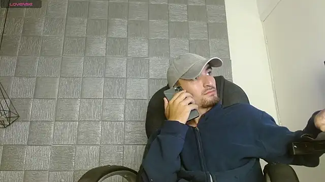 MykeCastle Live XXX Chat