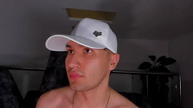 Valerio_James7 现场XXX聊天