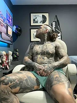 ThomasHells Chat XXX live