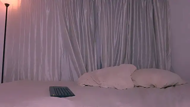 Miiafoxxx Show Webcam