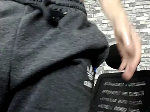 Pokazy przed kamerką – MrTyler667