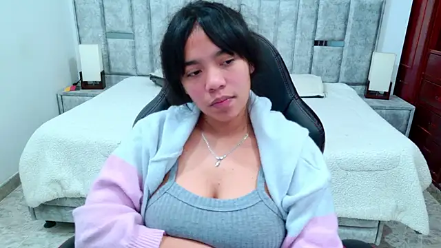 laureentt_'s Live XXX Chat