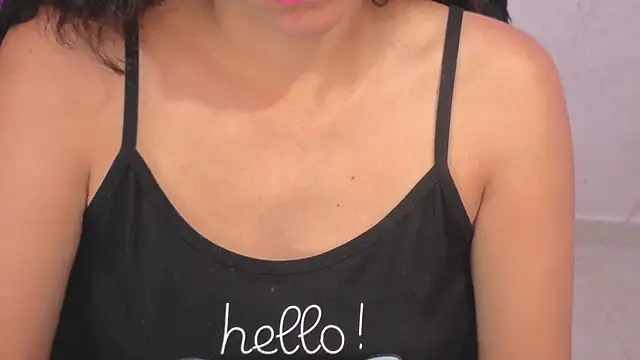 daniela_rivasthl Adlı Modelin Canlı XXX Sohbeti