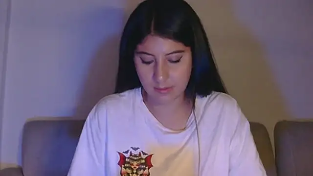 BubbleGumm_ Adlı Modelin Canlı XXX Sohbeti