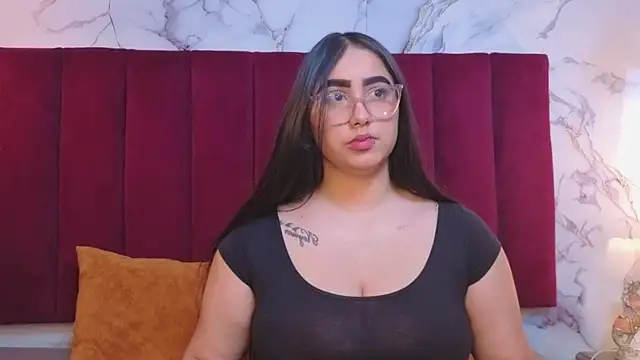 دردشة JESSYCORTES الجنسية المباشرة